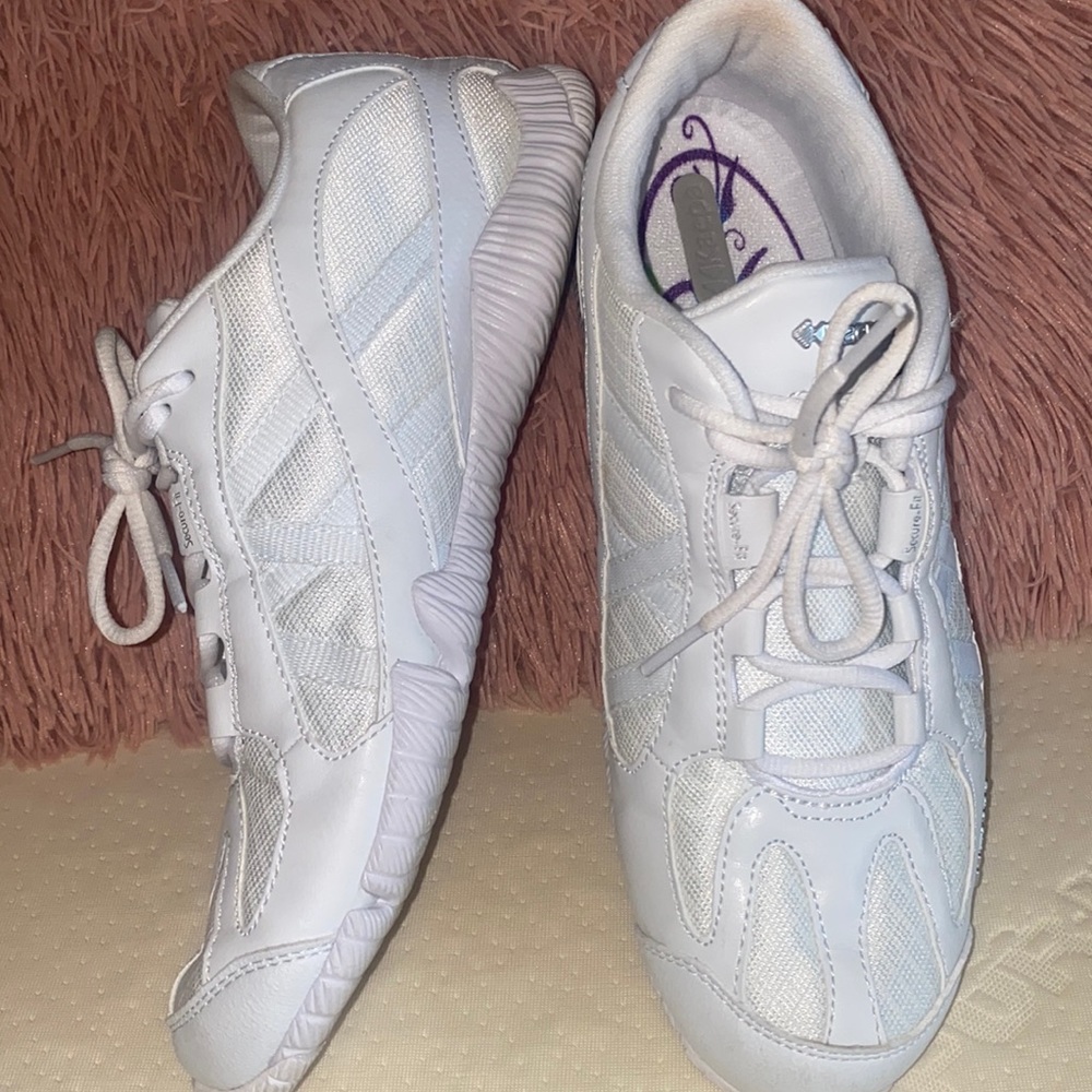 Kaepa Cheer Shoes (Only worn 3 times)